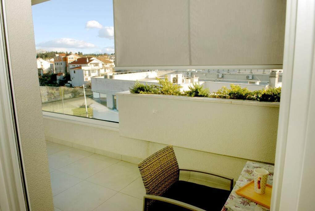 Camino Split - Apartment Near Mall Of Сплит Екстериор снимка