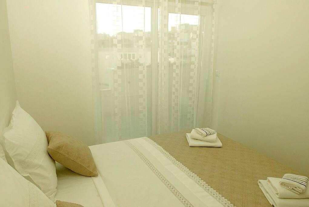 Camino Split - Apartment Near Mall Of Сплит Екстериор снимка